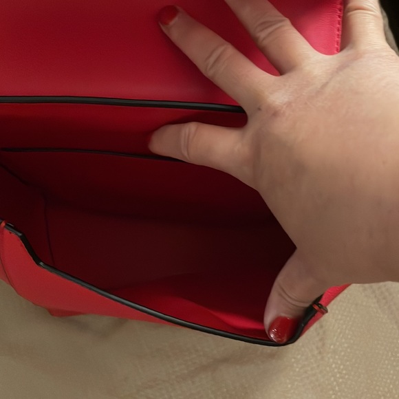 Charles&Keith backbag red - Picture 5 of 7